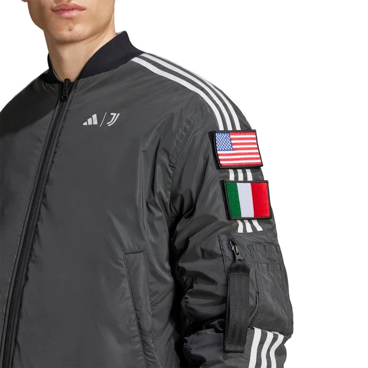 chaqueta-adidas-juventus-edicion-especial-2024-2025-black-grey-3