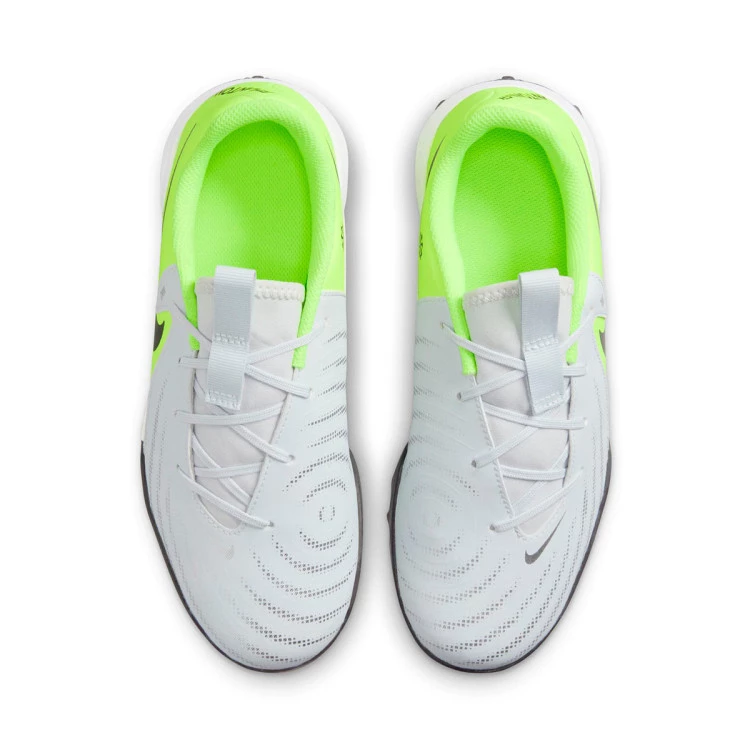 bota-nike-phantom-gx-ii-academy-turf-nino-mtlc-silver-black-volt-4