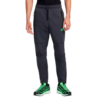 Tech Woven Trousers