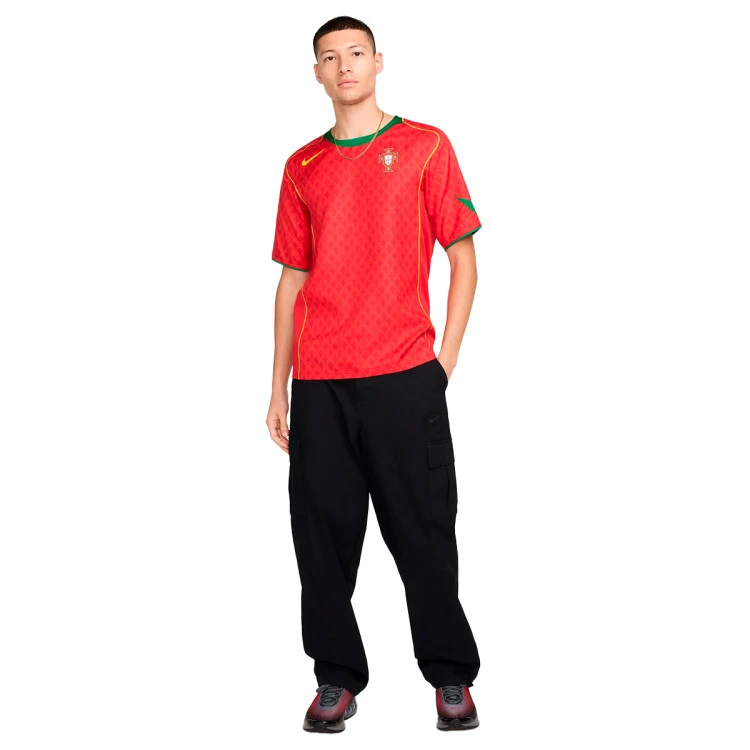 camiseta-nike-portugal-edicion-especial-2024-2025-figo-7-sport-red-pine-green-yellow-ochre-6