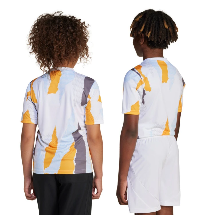 camiseta-adidas-real-madrid-pre-match-2024-2025-nino-white-crew-orange-charcoal-glow-blue-1