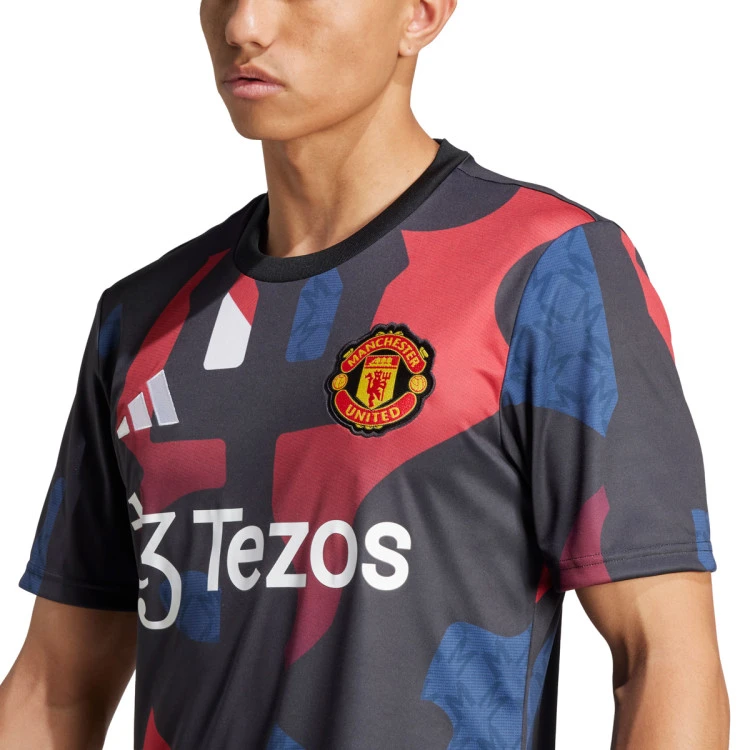 camiseta-adidas-manchester-united-pre-match-2024-2025-black-red-off-white-team-coll-burgundy-2