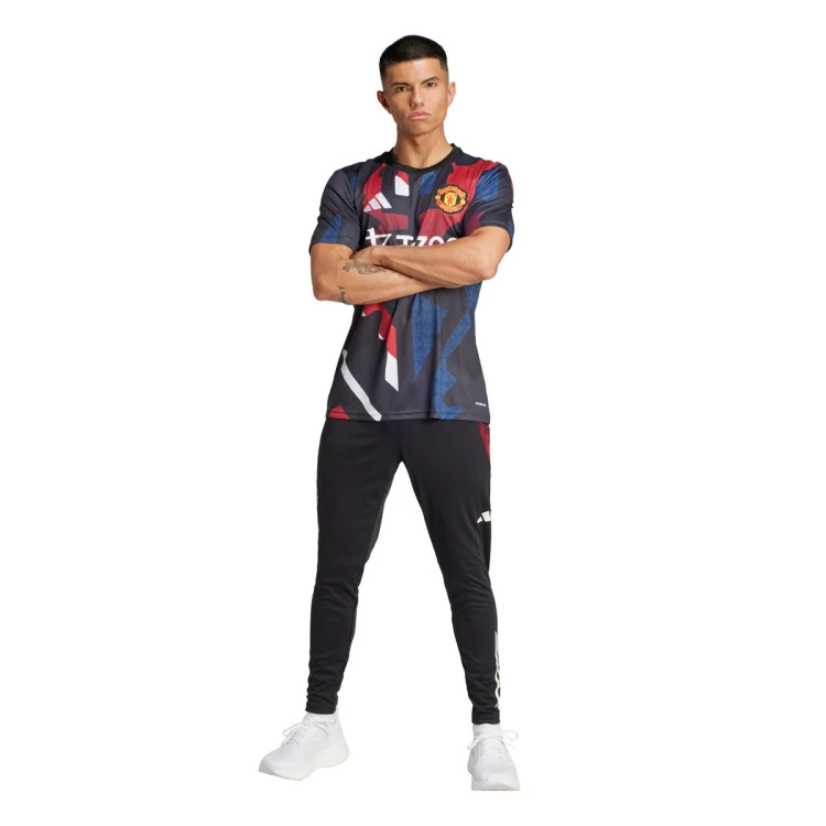 camiseta-adidas-manchester-united-pre-match-2024-2025-black-red-off-white-team-coll-burgundy-5