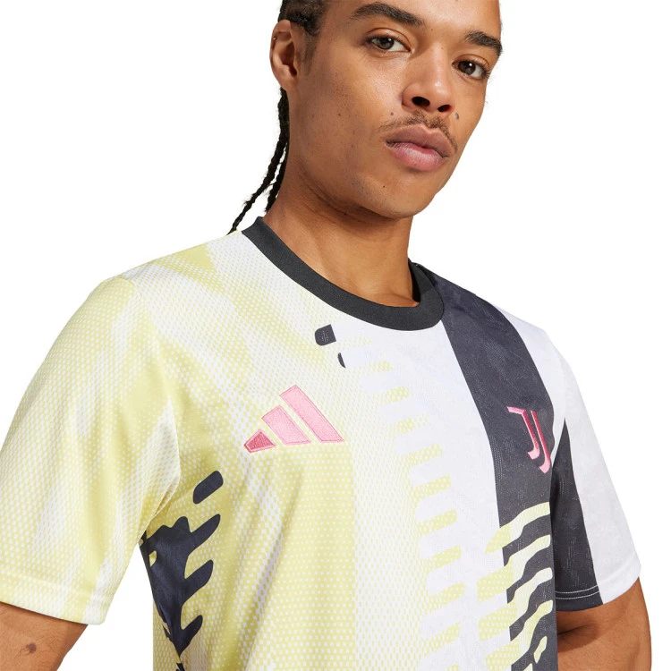 camiseta-adidas-juventus-pre-match-2024-2025-pure-sulfur-black-legend-ink-3