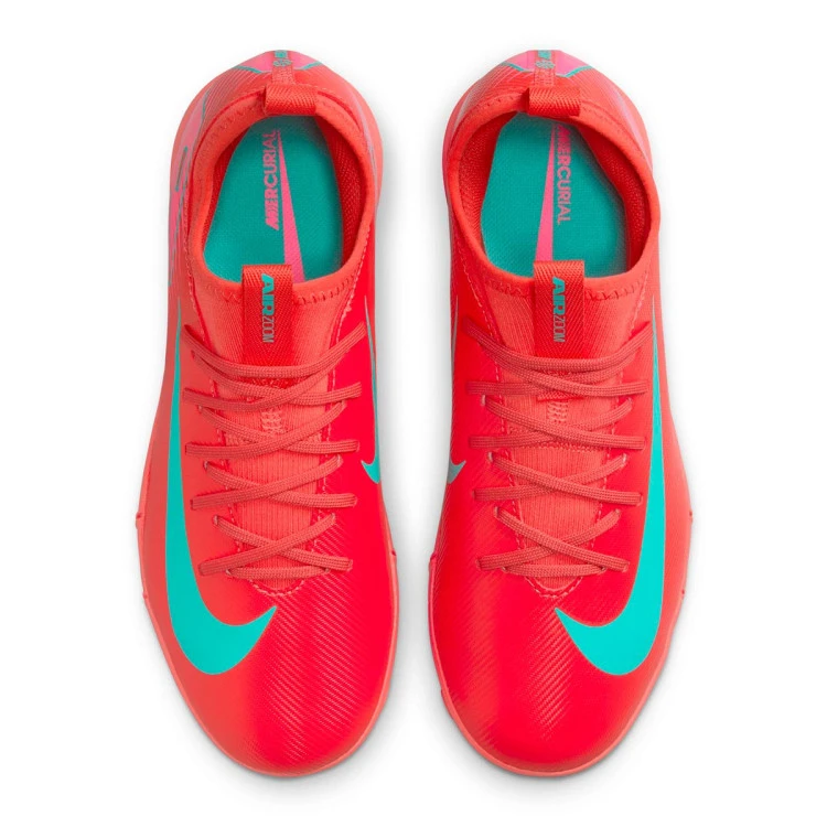 bota-nike-air-zoom-mercurial-vapor-16-academy-turf-nino-ember-glow-aurora-green-4