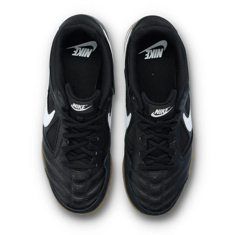 zapatilla-nike-gato-negro-5