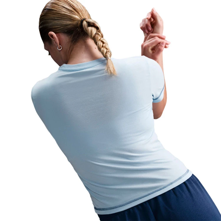 camiseta-nike-sportswear-mujer-lt-armory-blue-1