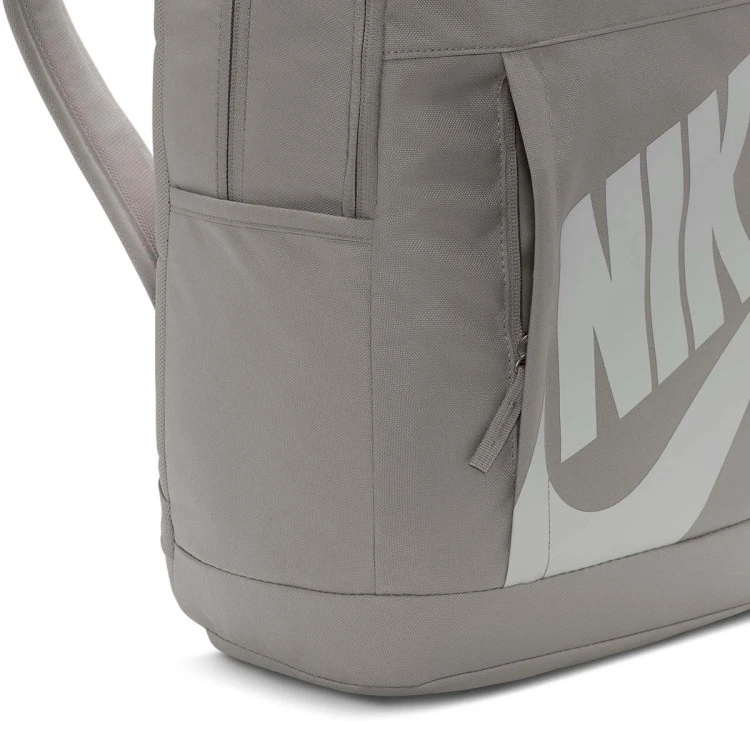 mochila-nike-classics-grey-summit-white-5