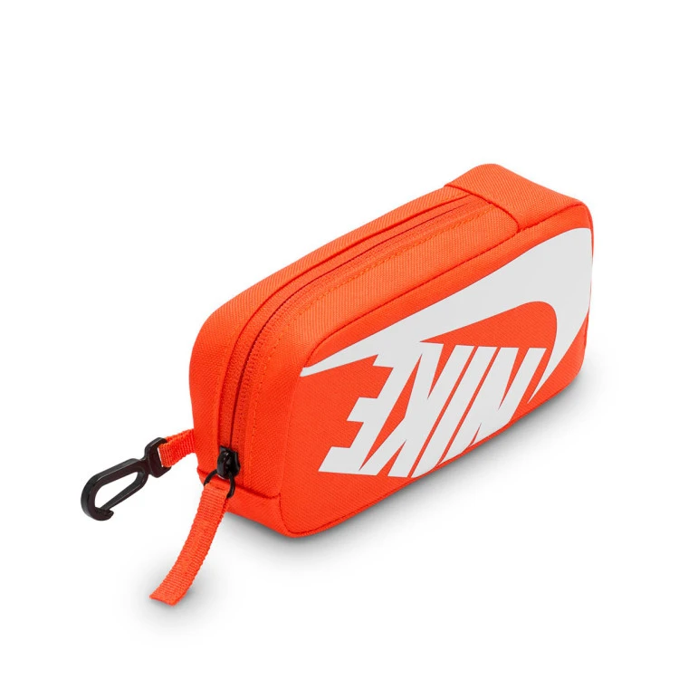 mochila-nike-elemental-20l-black-orange-white-5