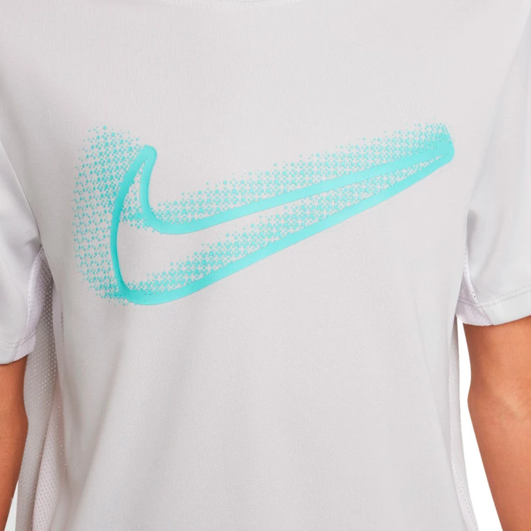 camiseta-nike-academy-23-graphic-nino-photon-dust-white-dynamic-turq-3