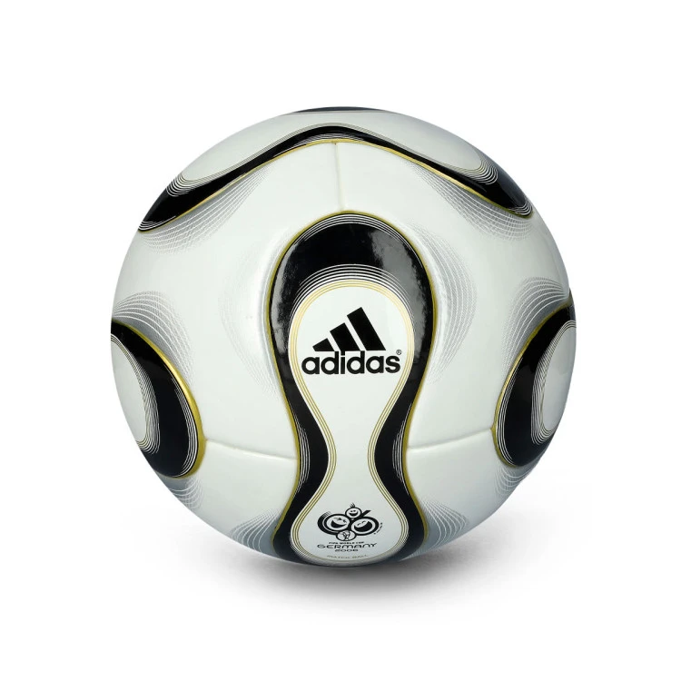 balon-adidas-teamgeist-og-white-black-gold-metal-1