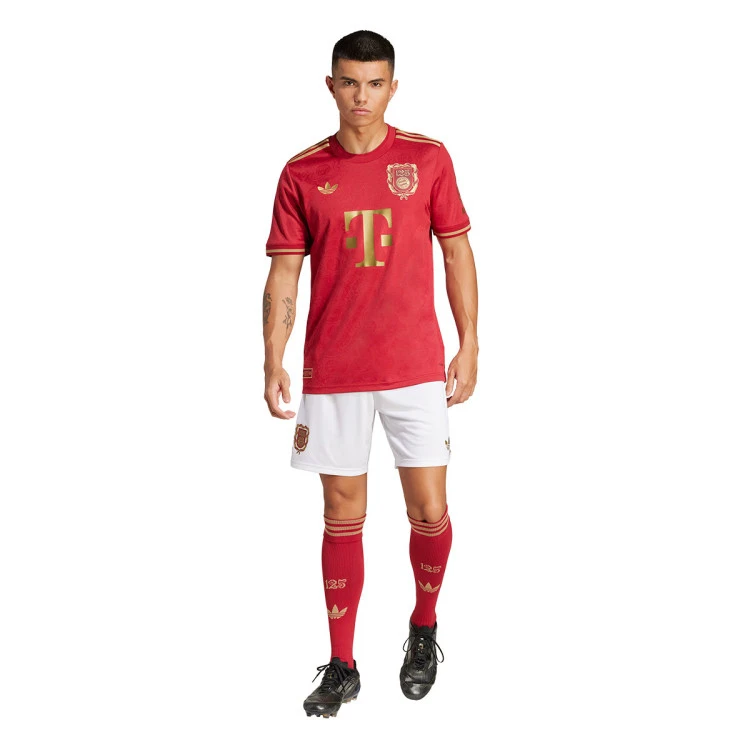 camiseta-adidas-fc-bayern-edicion-especial-125th-aniversario-active-maroon-dark-football-gold-4