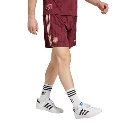 Pantalón corto FC Bayern Fanswear 2024-2025