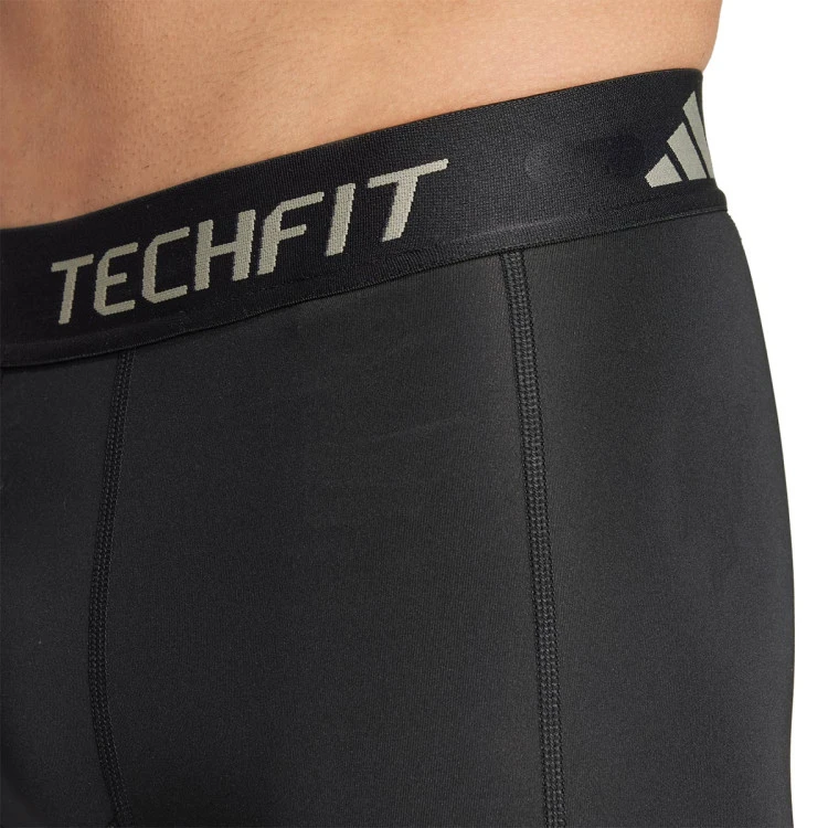 malla-corta-adidas-techfit-compression-training-black-2