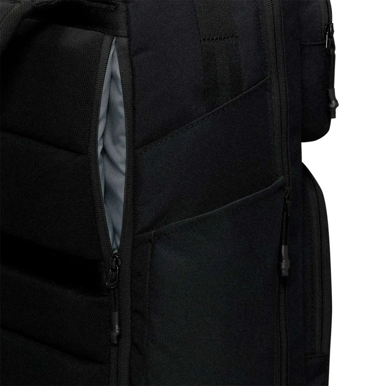 mochila-nike-utility-elite-37l-black-black-white-3