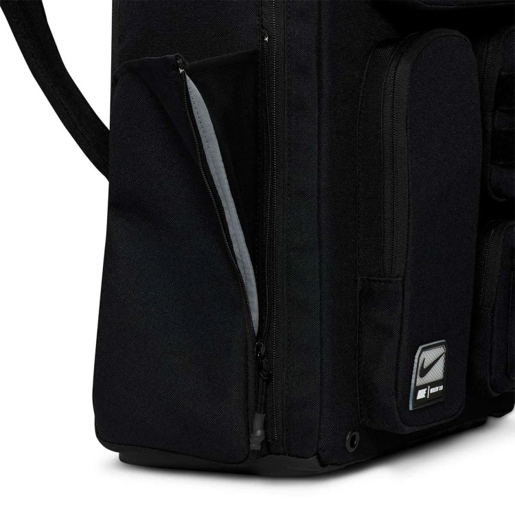 mochila-nike-utility-elite-37l-black-black-white-4