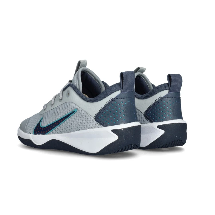 zapatilla-nike-omni-multi-court-nino-gris-5