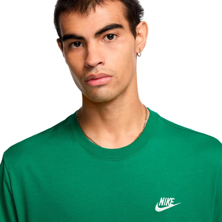 camiseta-nike-sportswear-club-stadium-green-2