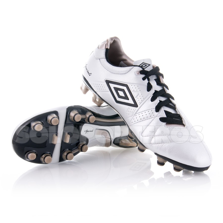 botas de futbol umbro