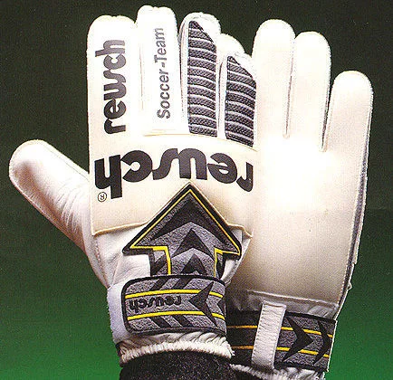 reusch-1994-soccerteam01.webp