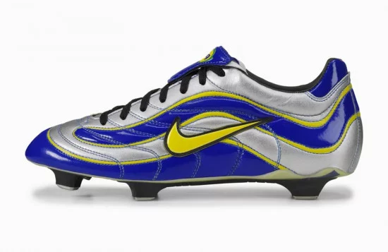 1997-nike-football-history-mercurial_native_1600.webp