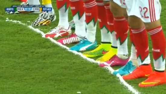 botas-futbol-colores.webp