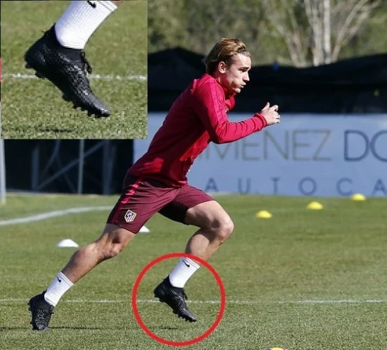 Griezmann probando prototipos de Puma Blogs Futbol Emotion