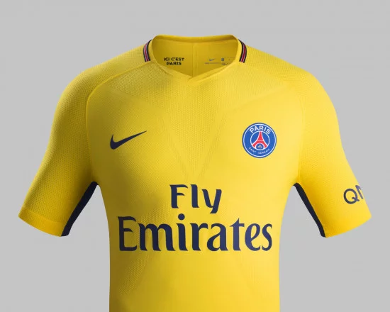 Fy17-18_Club_Kits_A_Front_Match_PSG_R_native_1600.webp