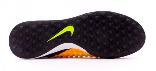 zapatilla-de-futbol-sala-nike-magistax-proximo-ii-df-turf-laser-orange-black-white-volt-3.webp