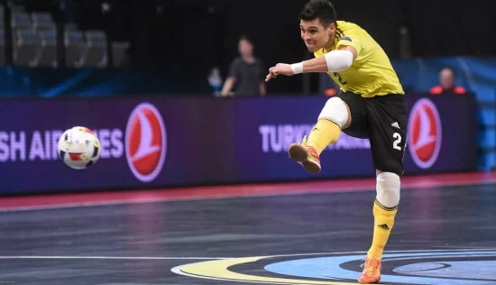 Leo-Higuita_Kazahstan_FOTO_UEFA-Futsal-EURO-2018_web3.webp