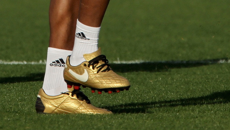 financiero eternamente Pautas Nike y Ronaldinho deleitan al fútbol sala - Blogs - Fútbol Emotion