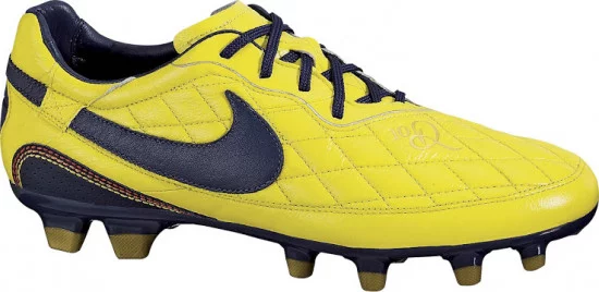 nike-ronaldinho-dois-true-yellow-navy-gold-1.webp