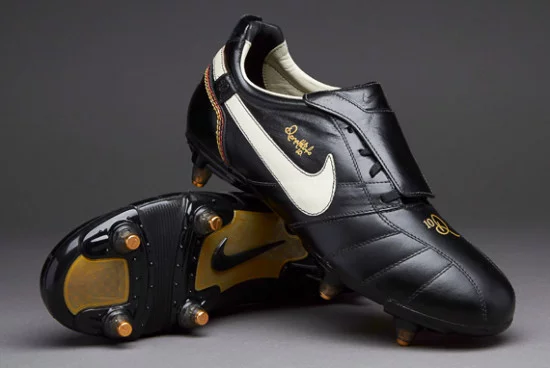 ronaldinho-nike-tiempo-50867.webp