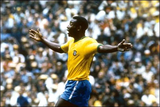 blog-camisetas-mundiales-1970-pele.webp