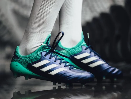 blog-botas-adidas-copa-azul.webp