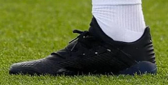 blog-botas-negras-nike-adidas-bale.webp