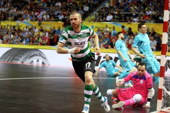 post-zapatillas-UEFA-Futsal-Cup-8.webp