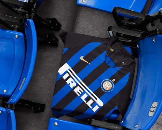 SUFA18_FB_CKC_INTER-MILAN_HOME_PRODUCT_STADIUM-BENCH_R.webp