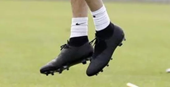 blog-botas-busquets-blackout-cerca.webp