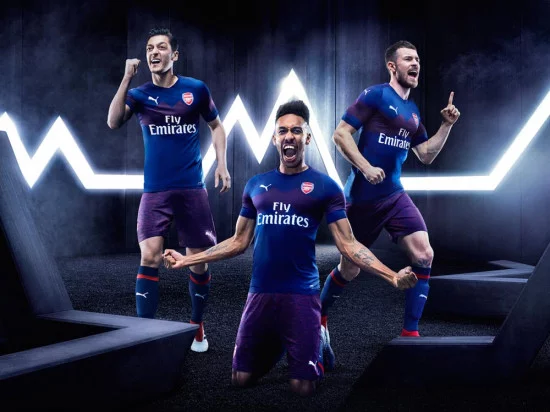 kit-arsenal-away-2019.webp