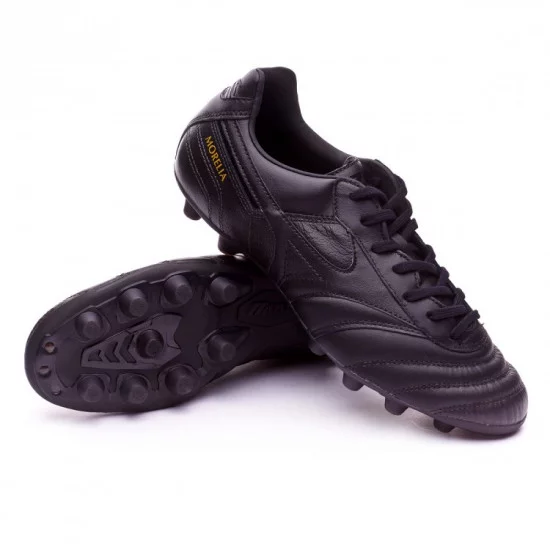 blog-bota-mizuno-morelia-ii-md-blackout.webp