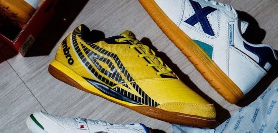 Imagenes de zapatos para jugar futbol sala online