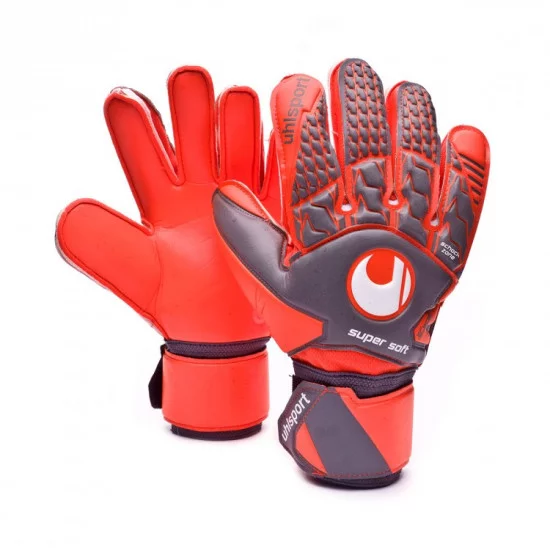 Post-Guantes-hierba-artificial-4.webp