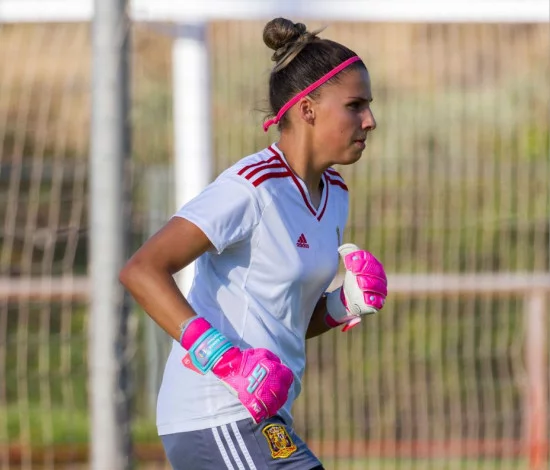 Post-Guantes-Noelia-Ramos-1.webp