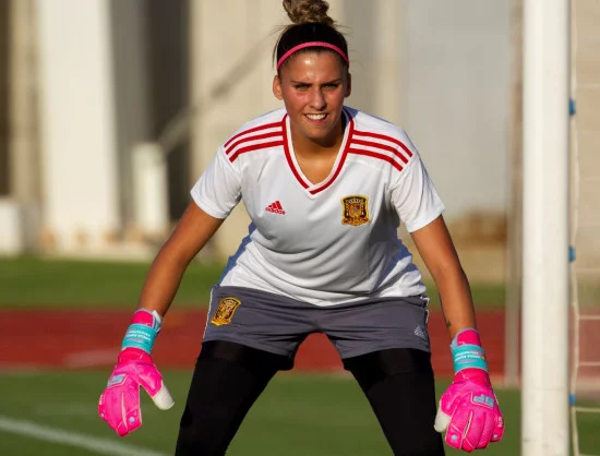 Post-Guantes-Noelia-Ramos-3.webp