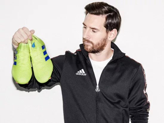 Messi-adidas-Nemeziz-18-Exhibit-fluo.webp