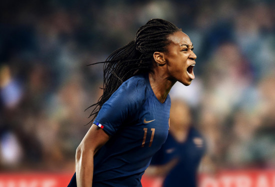 Nike présente les nouveaux maillots de l'équipe de France féminine