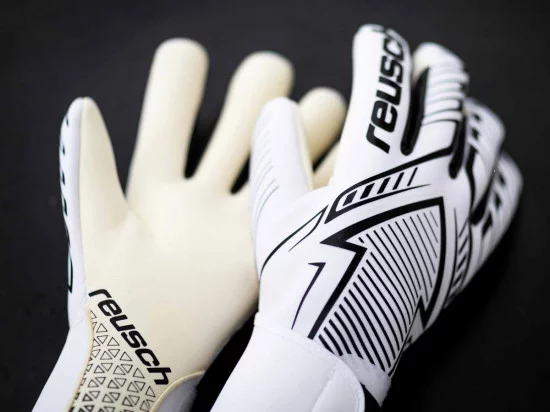 Reusch-Freccia-G3-2019-bianco-nero.webp