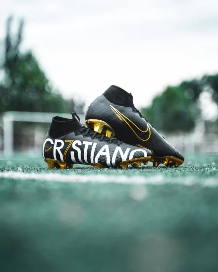 NOUVELLES CHAUSSURES DE FOOT DEDIEES A CRISTIANO RONALDO Blogs Futbol Emotion