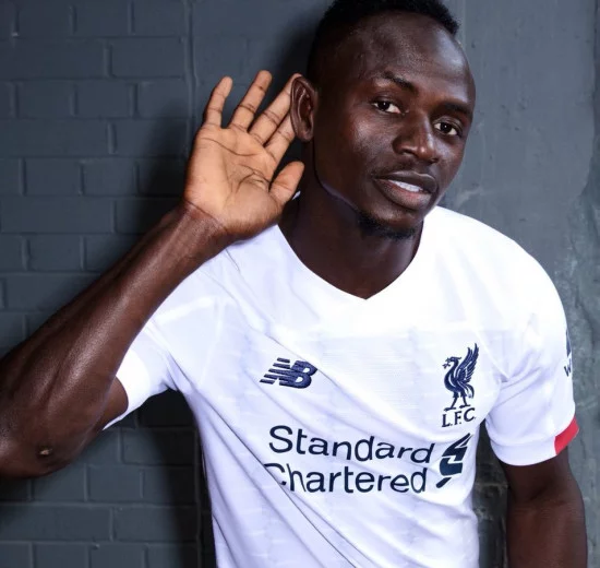 blog-nueva-camiseta-liverpool-segunda-2019-2020-mane.webp